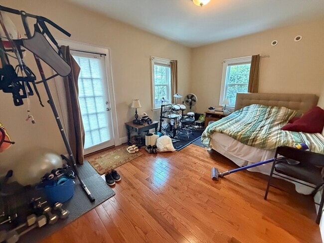 Building Photo - 39 Highland Ave