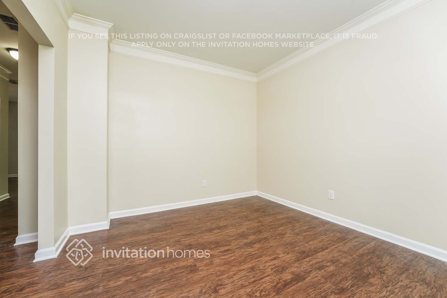 Building Photo - 3447 Rosebud Park Dr