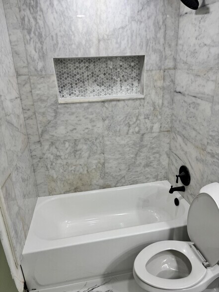 Building Photo - 6727 Sheridan St