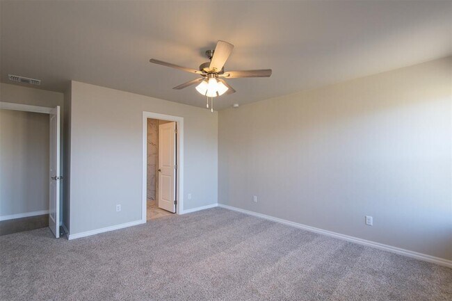 Building Photo - 8401 NW 162nd St