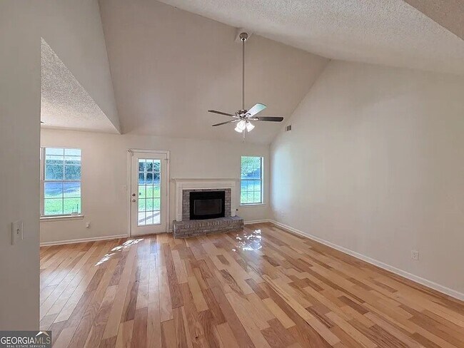 Building Photo - 105 Nanci Ct