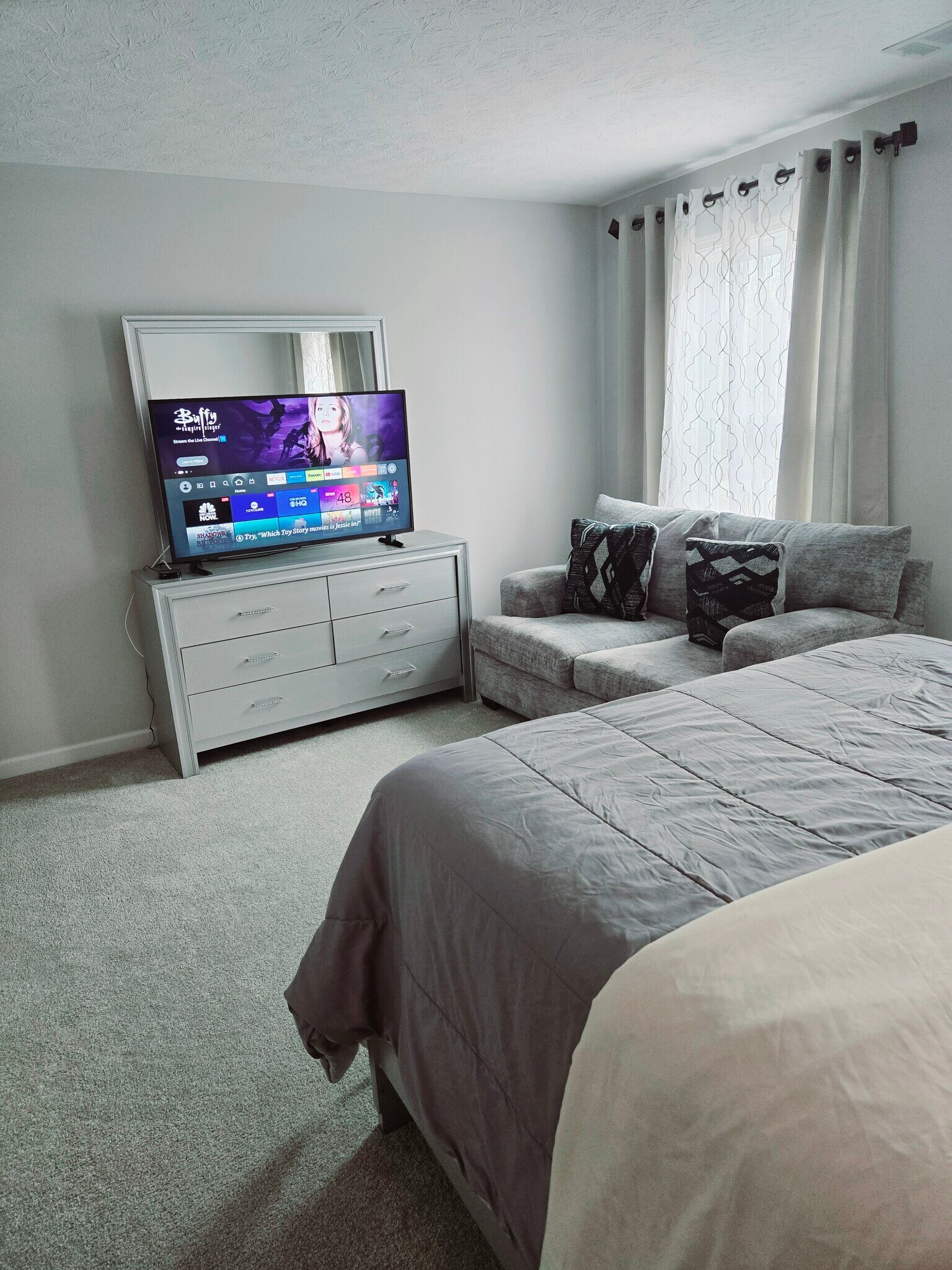 Building Photo - 2000 Antioch Church Rd