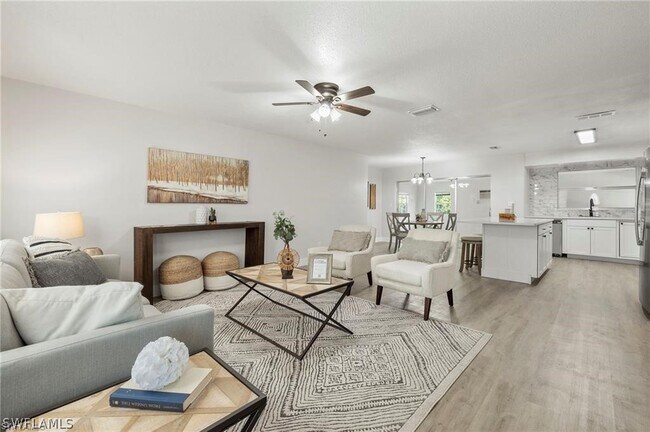 Building Photo - 1334 Ellendale Cir