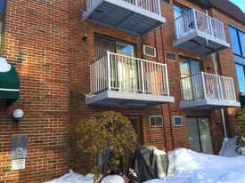 Building Photo - 1186 Worcester Rd