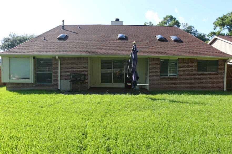 Building Photo - 446 Richvale Ln