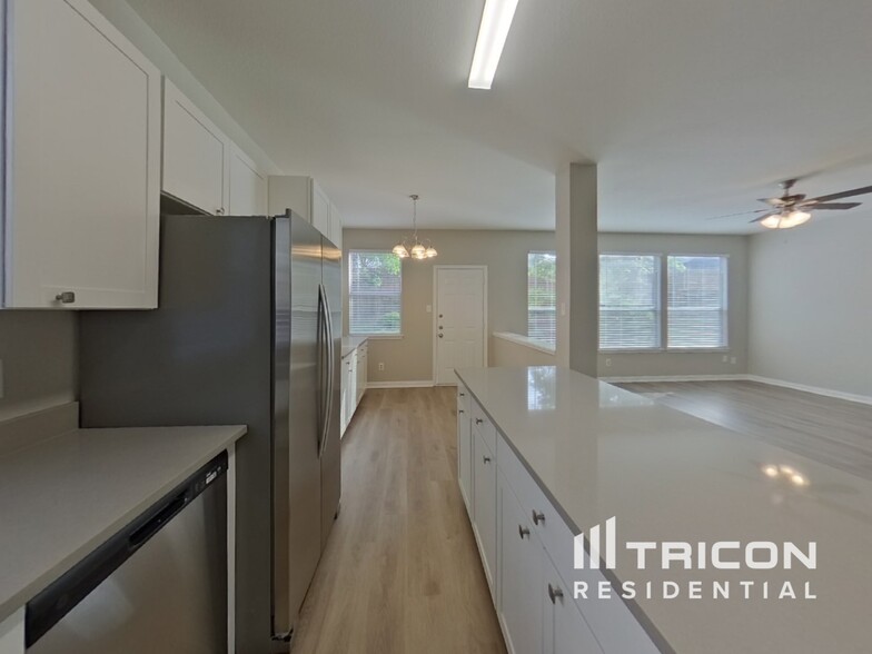 Building Photo - 5604 Nacona Dr