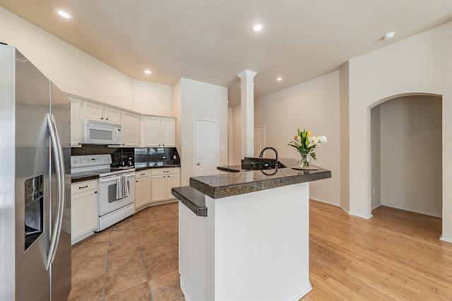 Building Photo - 9853 Autumn Sage Dr