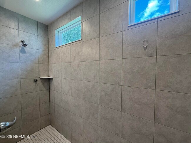 Building Photo - 183 Little Bear Run