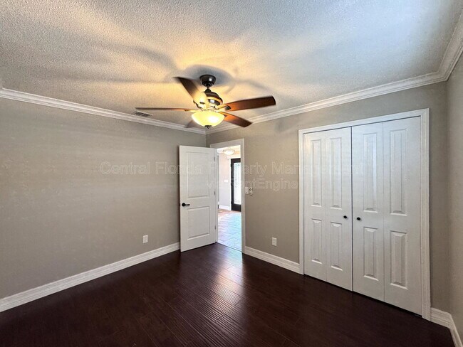 Building Photo - 3465 Balsam Dr