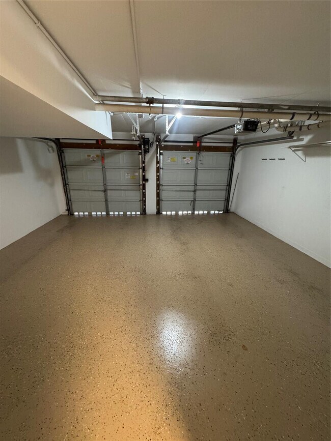 Building Photo - 2710 NE 184th Terrace