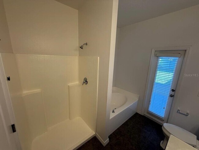 Building Photo - 620 del Pilar Dr