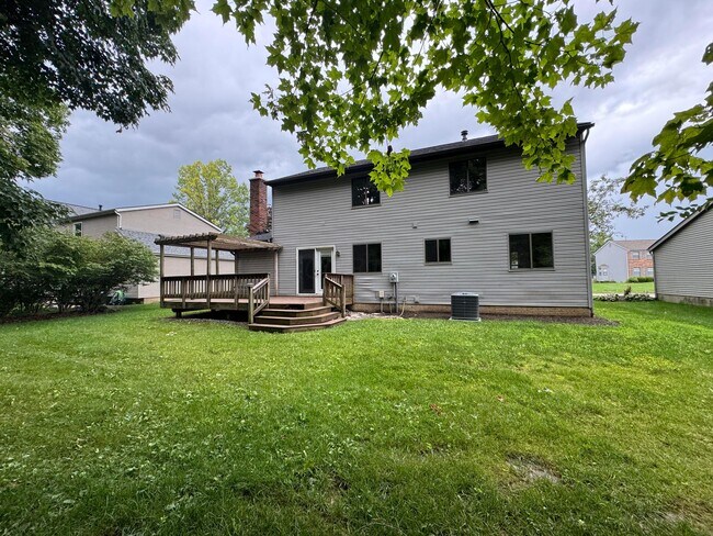 Building Photo - 564 Glenside Ln
