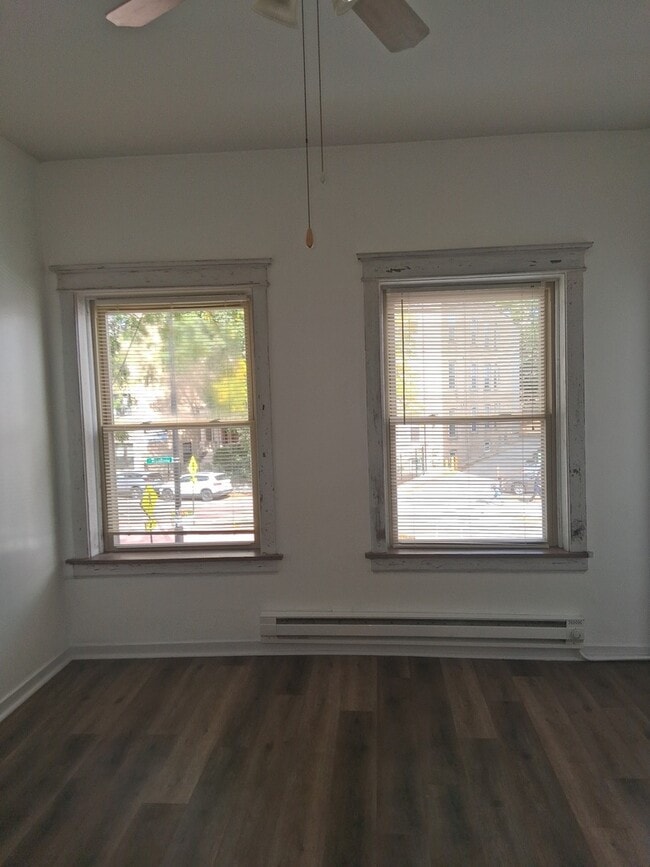 Building Photo - 3920 N Broadway