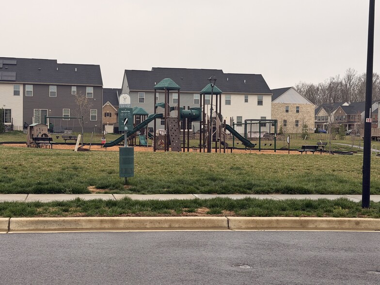 Building Photo - 14727 Silver Hammer Way