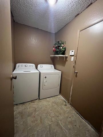 Building Photo - 3118 Wyndrock Dr