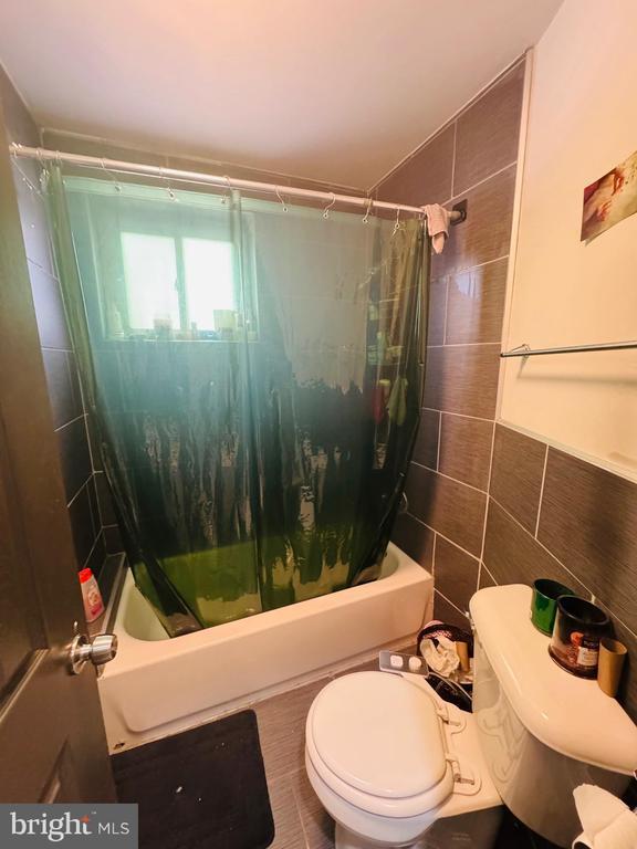 Building Photo - 1524 Fontain St