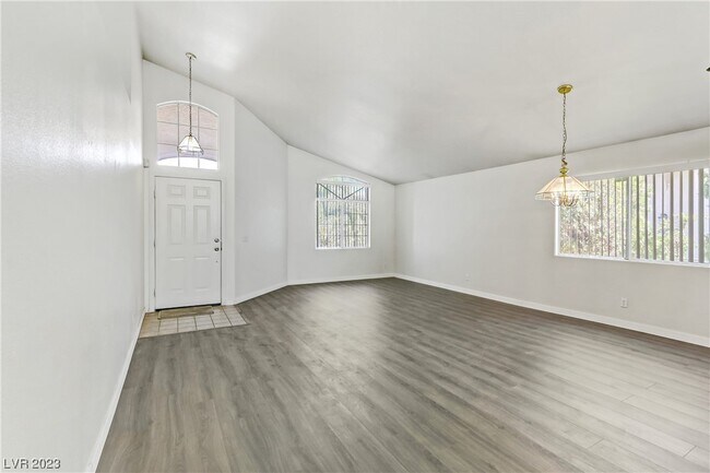 Building Photo - 3781 White Peppermint Dr