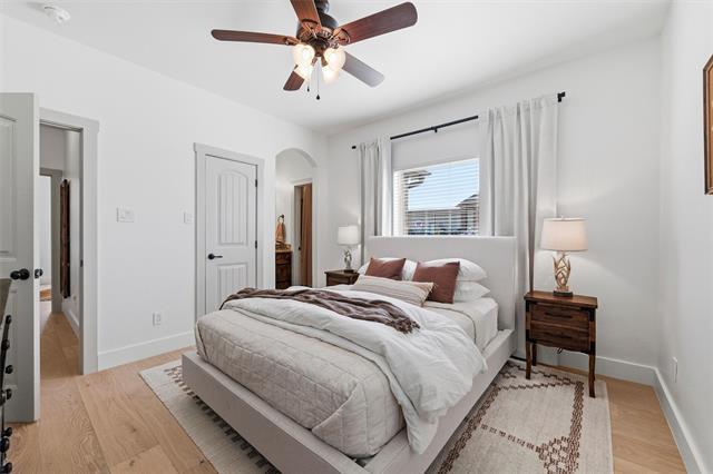 Building Photo - 570 S Point Ct