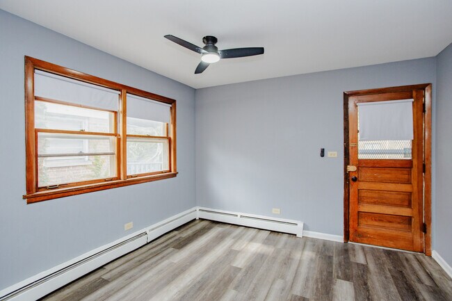 Building Photo - 226 Callan Ave