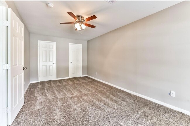 Building Photo - 4902 Pershing St