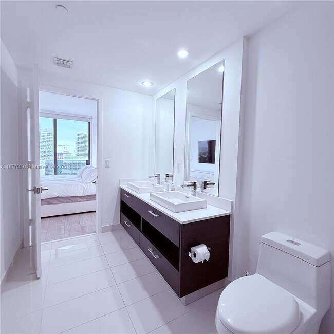 Building Photo - 55 SW 9th St