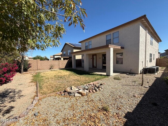 Building Photo - 11752 W Foothill Dr