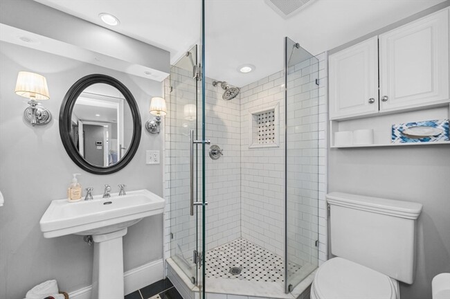 Building Photo - 45 Rutherford Ave