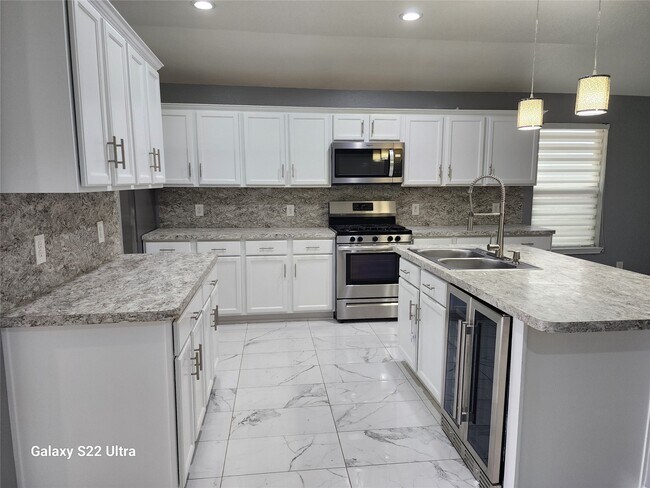 Building Photo - 21007 Whitehaven Bluff Trail