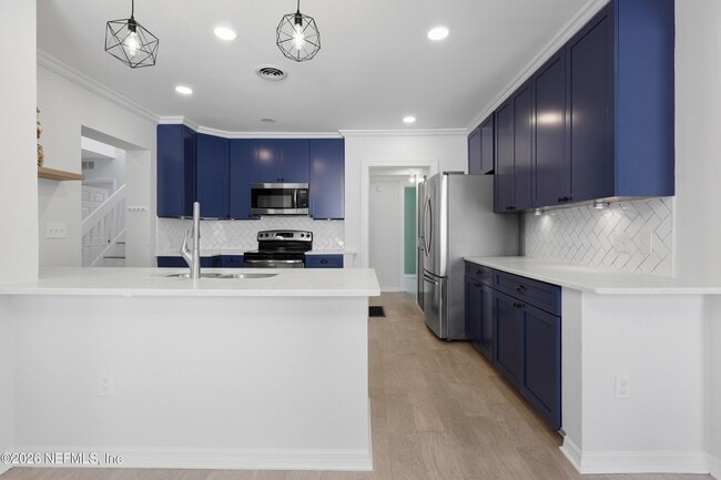 Building Photo - 2741 Hendricks Ave