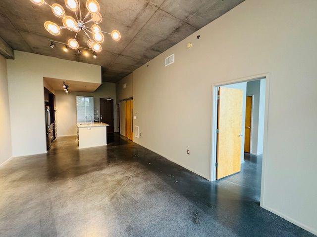 Building Photo - 130 Arizona Ave NE