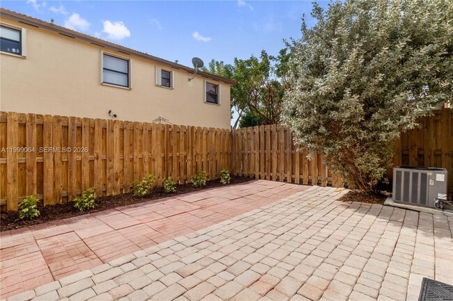 Building Photo - 15460 SW 119th St