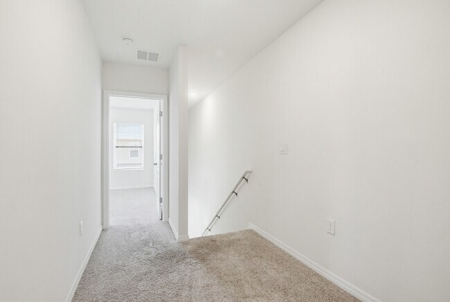 Building Photo - 64 Bella Oaks Dr