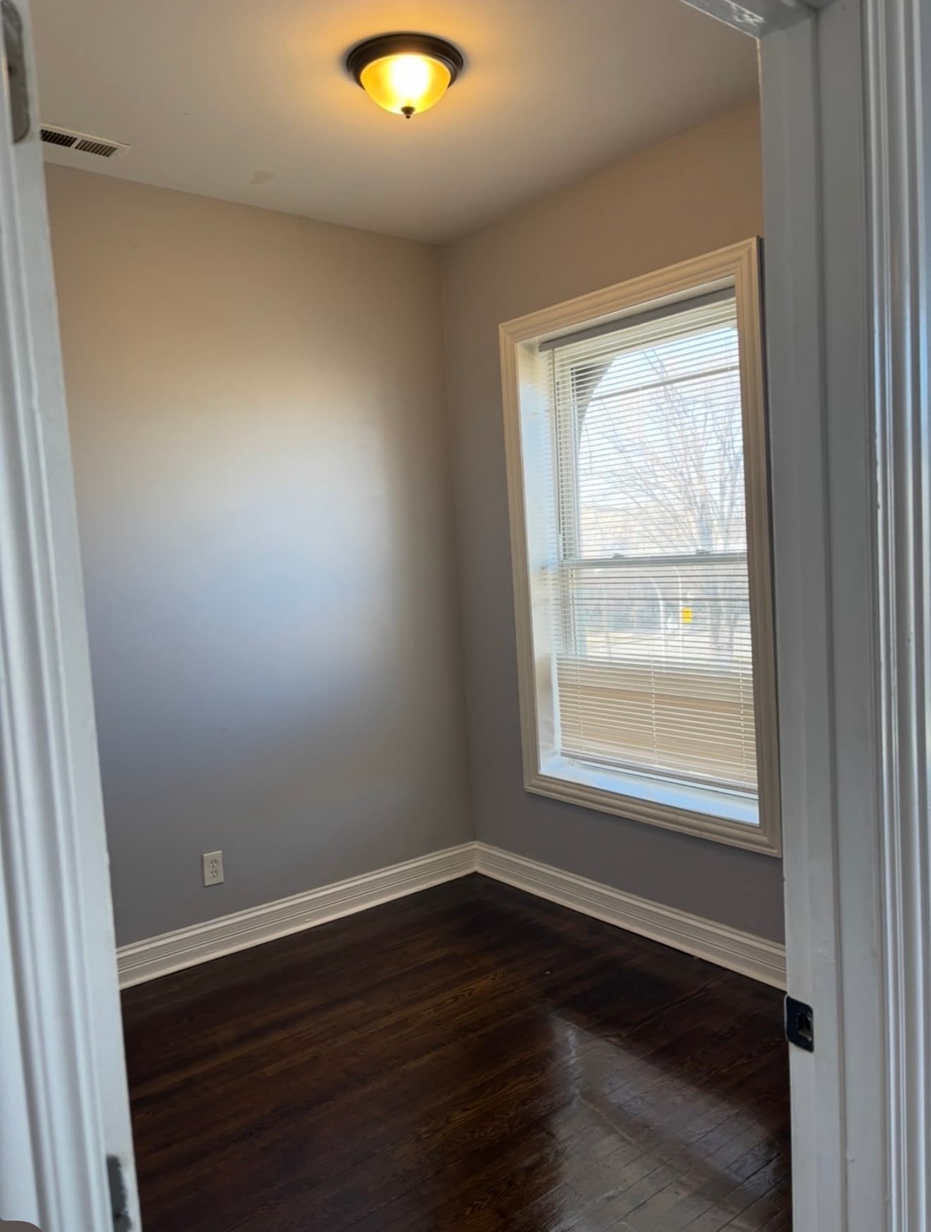 Building Photo - 3851 W Adams St