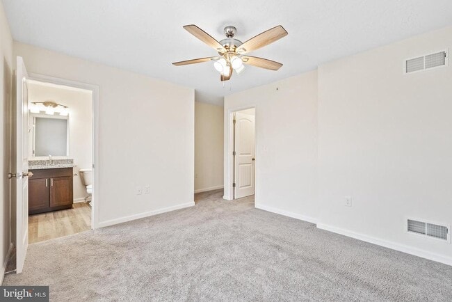 Building Photo - 446 Cadbury Dr