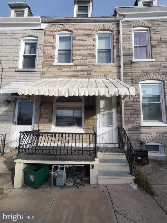 Building Photo - 423 Chapel Terrace