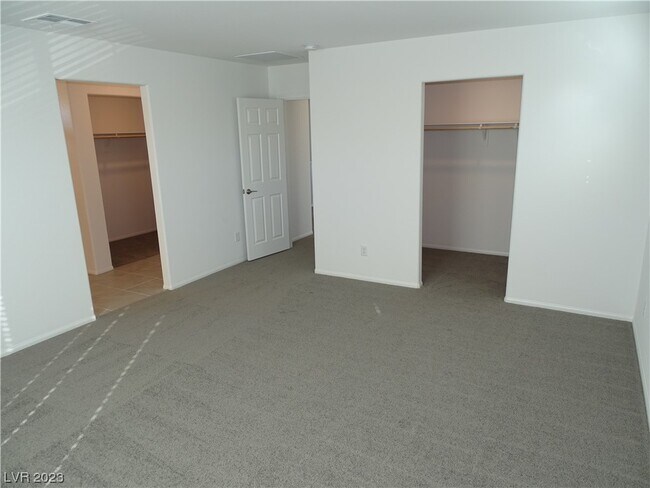 Building Photo - 10589 Sariah Skye Ave