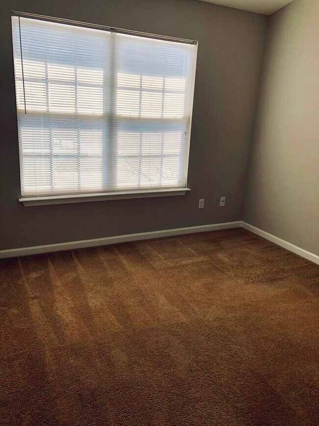 Building Photo - 58 Sikes Cir