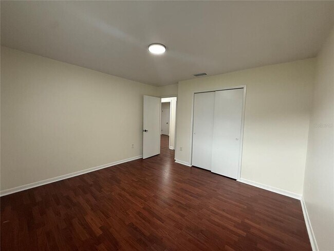 Building Photo - 6202 Brandon Cir