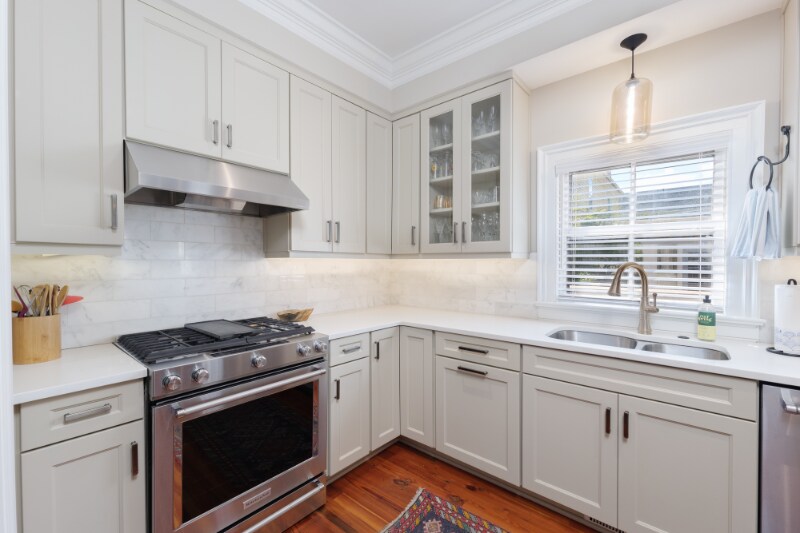 Building Photo - 151 Tradd St