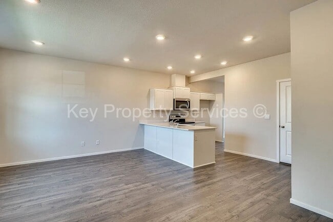 Building Photo - Brush Prairie Area Townhome