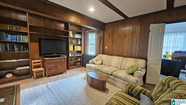 Building Photo - 3000 Dolly Ridge Dr