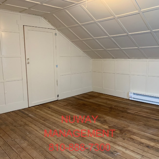 Building Photo - $1,100.00 - 2 Bed / 1 Bath House in Burton with a Spacious Loft Area