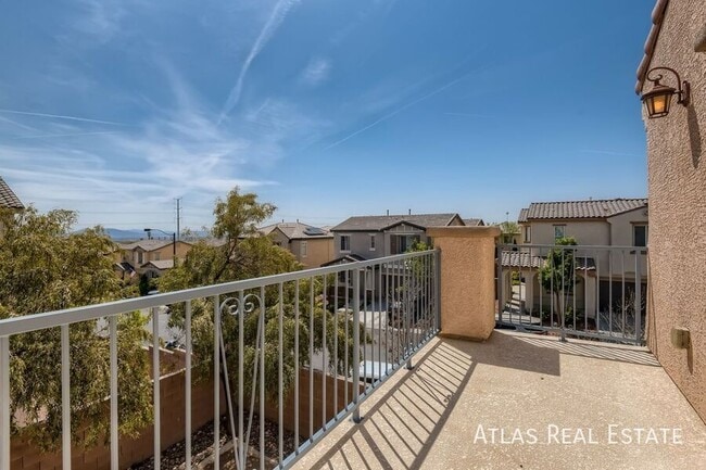 Building Photo - 6522 Chinatown St