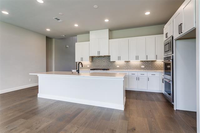 Building Photo - 709 Lexington Ln