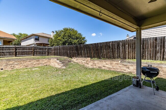 Building Photo - 9715 Justice Ln