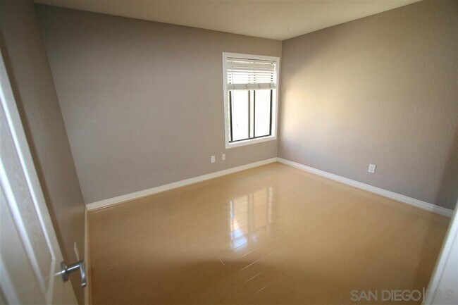 Building Photo - 10895 Camino Ruiz