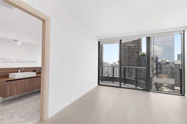 Building Photo - 1000 Brickell Plaza
