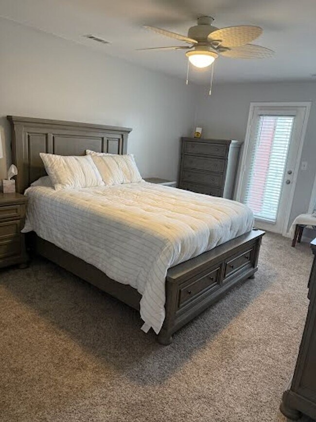 Building Photo - CONDO NEAR THE BAY