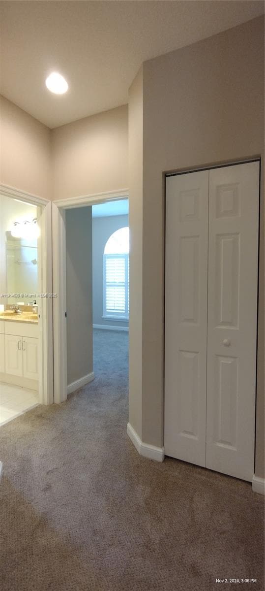 Building Photo - 8092 Driggs Hill