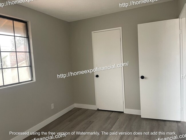 Building Photo - 186 Breezewood St